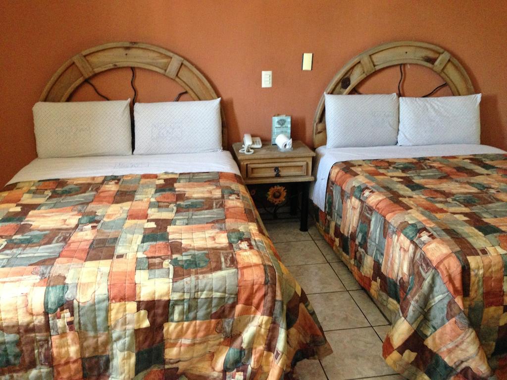 Hotel La Paz Guadalajara Rom bilde
